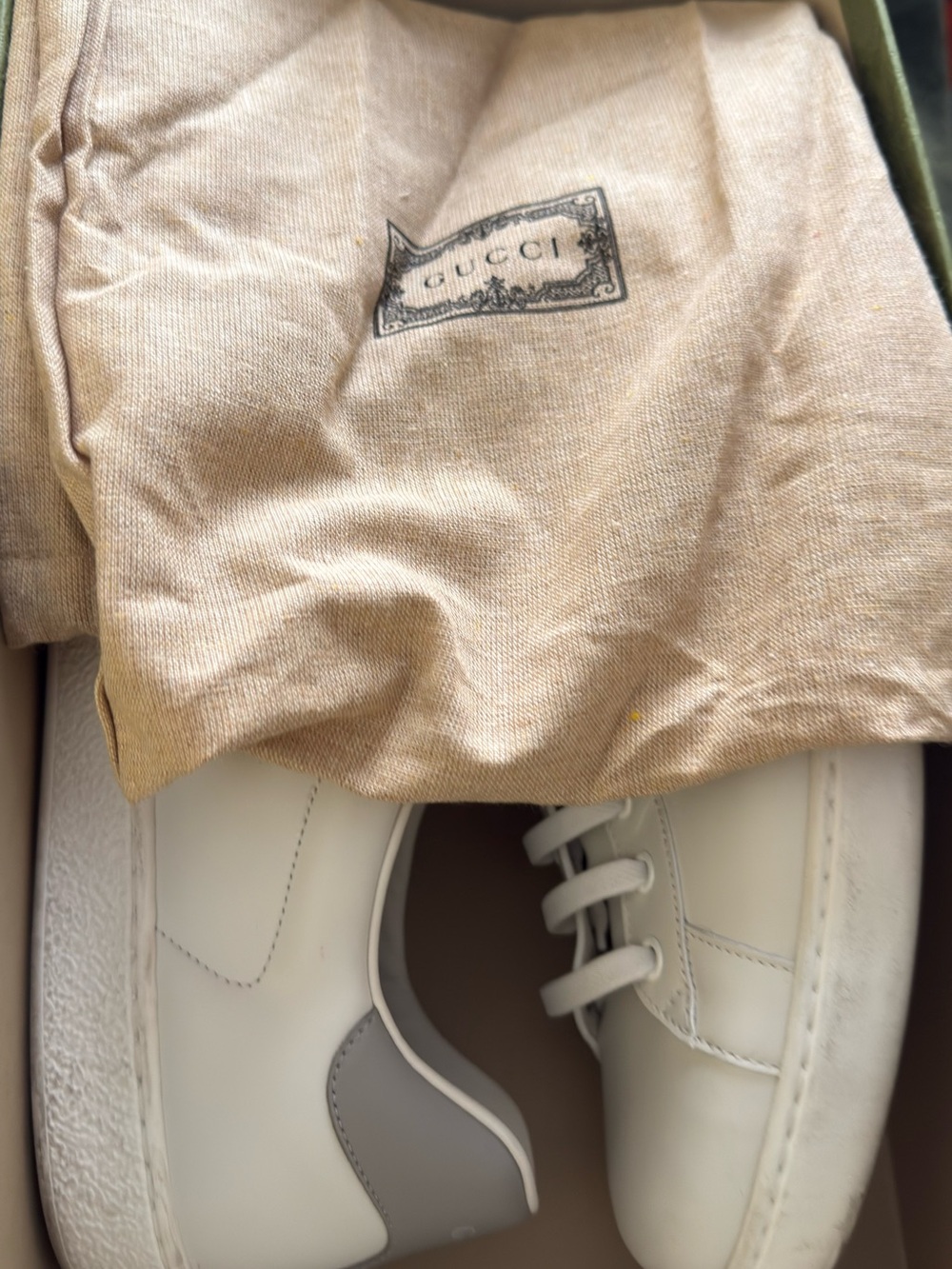 Gucci White Low-Top Leather Sneakers - Picture 4 of 4